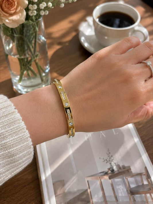 Bracelet jonc à strass
